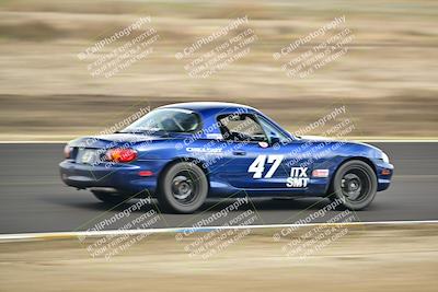 media/Jan-26-2025-CalClub SCCA (Sun) [[cfcea7df88]]/Group 4/Race/